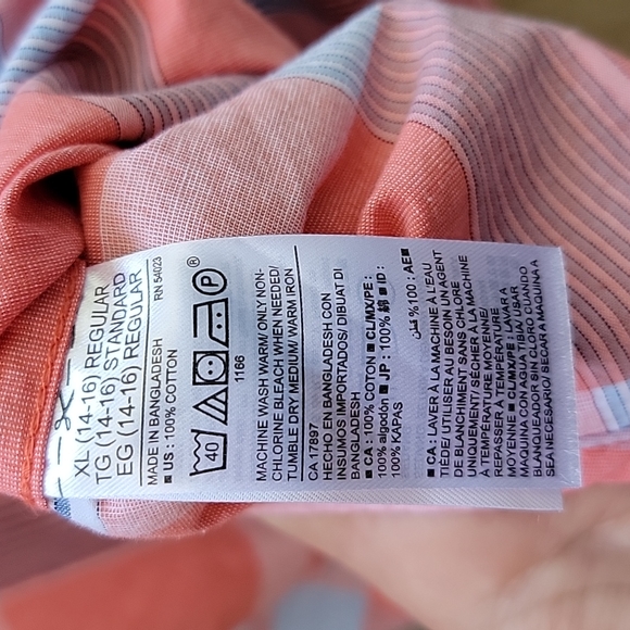 Old Navy s/s button down shirts - Picture 9 of 16